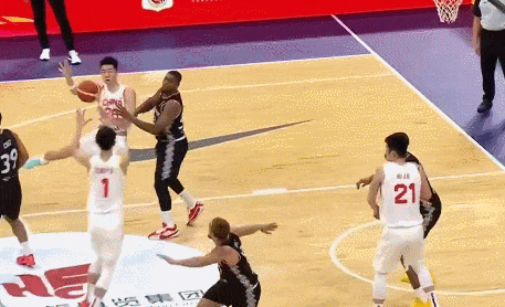 开云app -关于转折点！圣安东尼奥马刺远射贴柱；NBA季后赛赛前攻防权衡；压力陡增；阵容厚度经受考验的信息